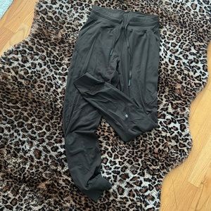 Lulu DUPE joggers